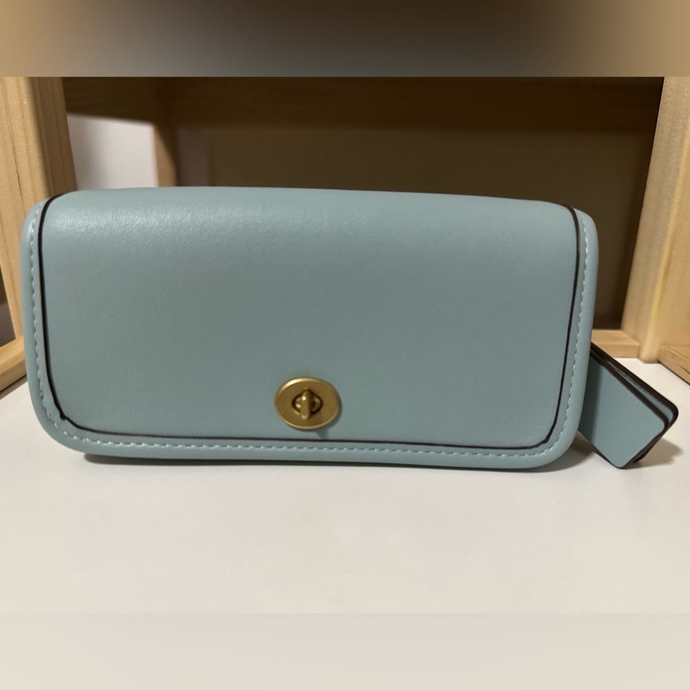 COACH - Dinky Bag 14 in Light Blue/Gold hardware